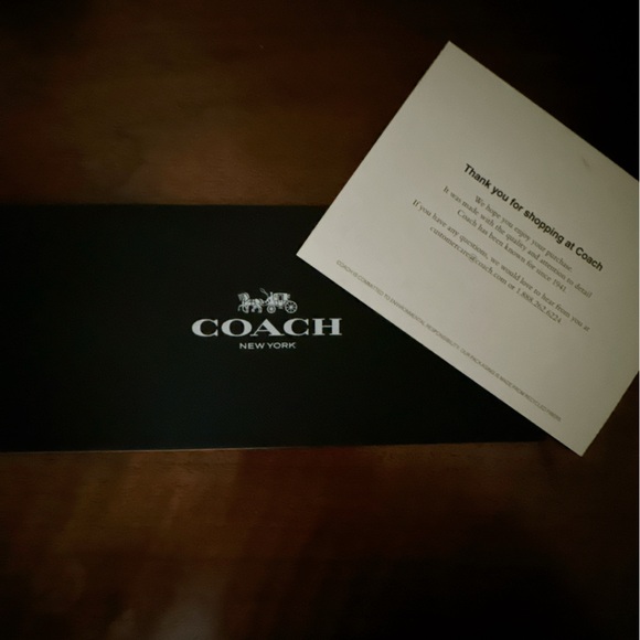 Coach Tabby Mini Handbag Charm Paperclip Link Toggle Bracelet Goldtone NEW - Picture 4 of 7